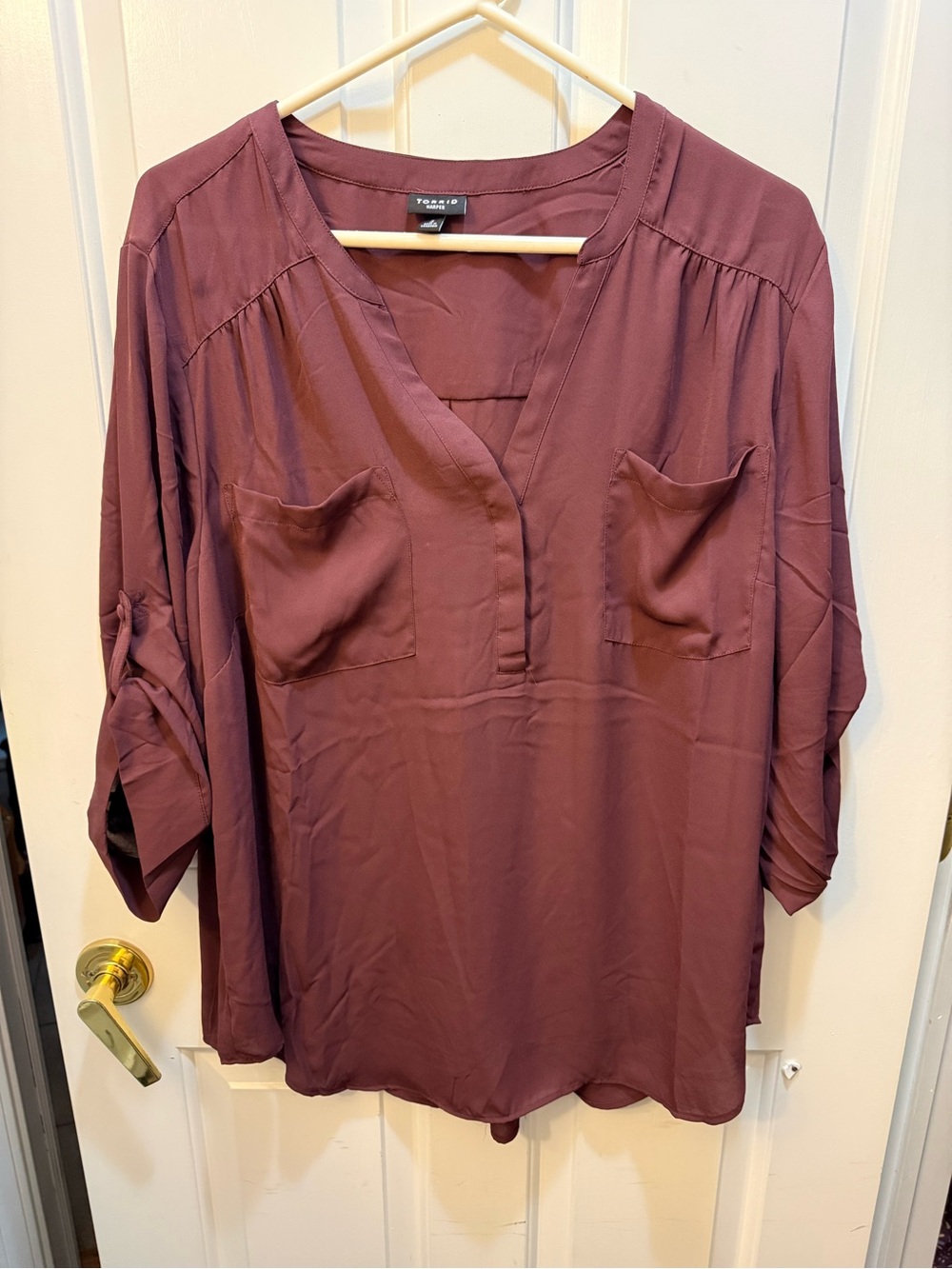 torrid Wine V-Neck Button-Tab Sleeve Tunic: Harper Collection